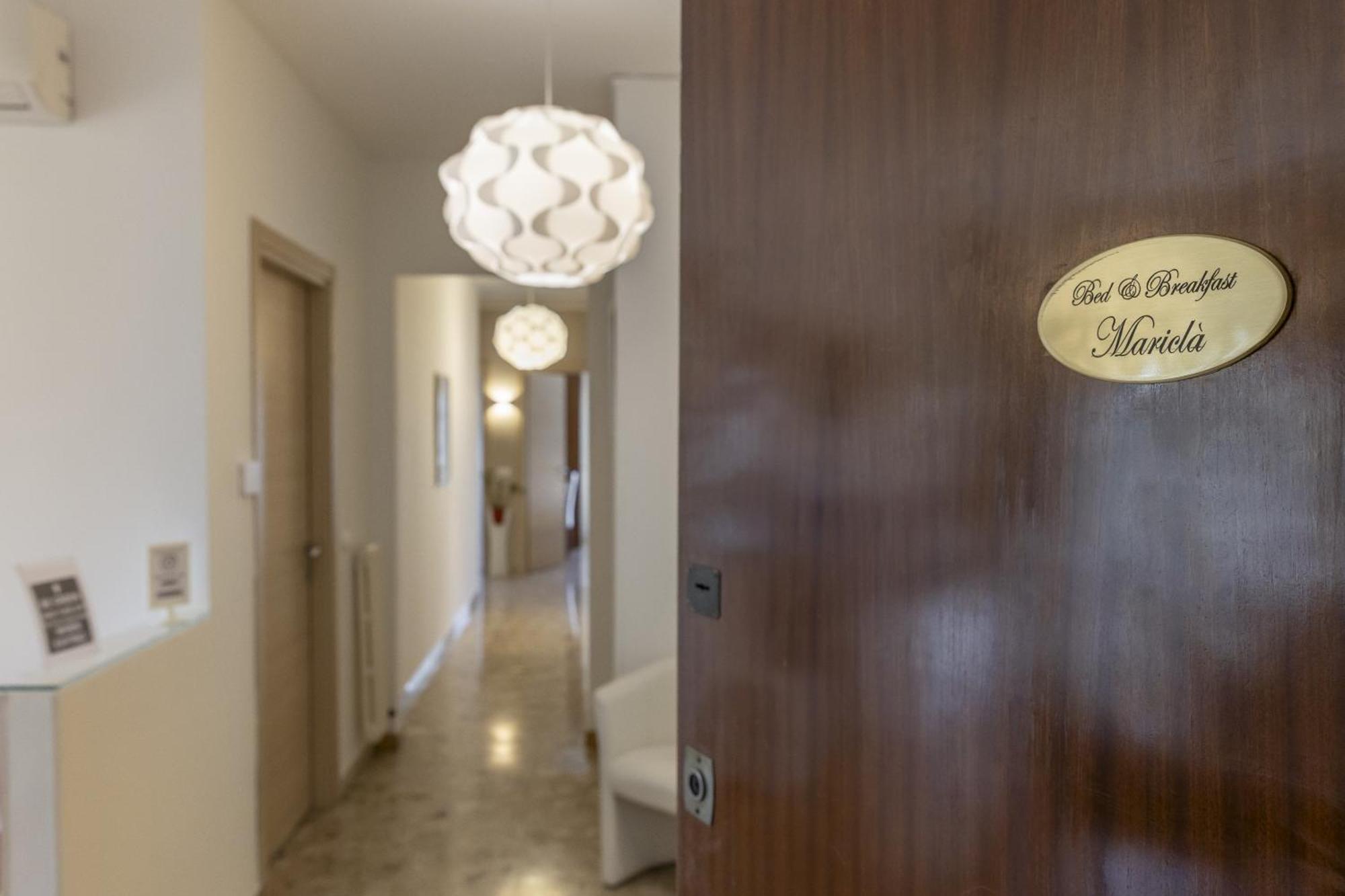 B&B Maricla เวโรนา ภายนอก รูปภาพ